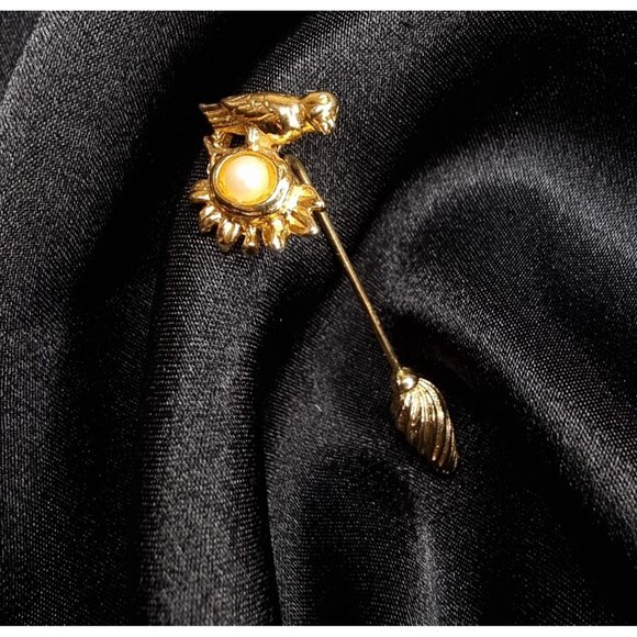 Vintage Gold-Tone Stick Pin With Bird & Faux Pearl Sunflower - Picture 1 of 4